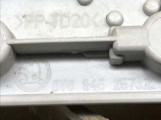 bontott SKODA FABIA I Jobb Hátsó Lámpa Foglalat
