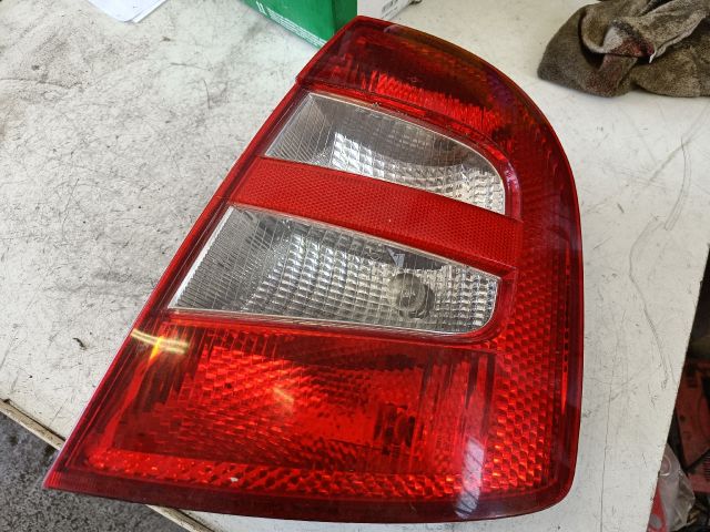 bontott SKODA FABIA I Jobb Hátsó Lámpa