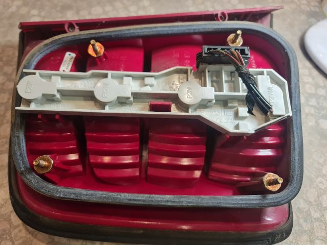 bontott SKODA FABIA I Jobb Hátsó Lámpa