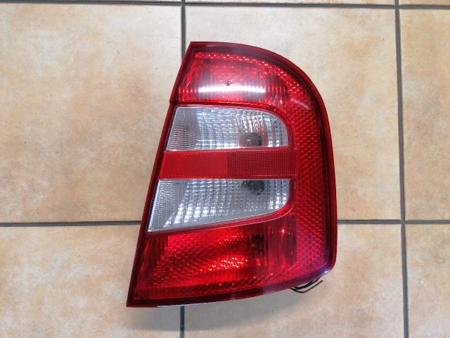 bontott SKODA FABIA I Jobb Hátsó Lámpa