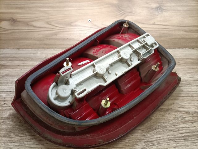 bontott SKODA FABIA I Jobb Hátsó Lámpa