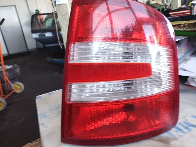 bontott SKODA FABIA I Jobb Hátsó Lámpa