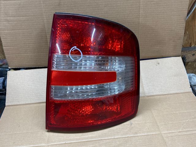 bontott SKODA FABIA I Jobb Hátsó Lámpa
