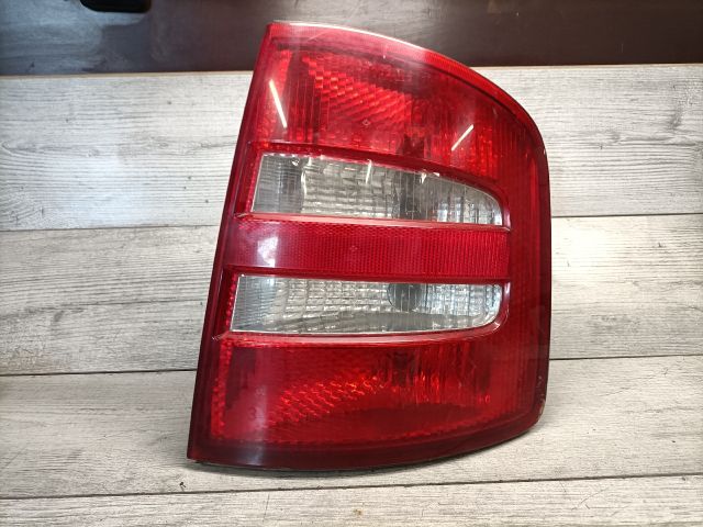 bontott SKODA FABIA I Jobb Hátsó Lámpa