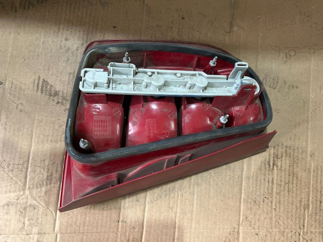 bontott SKODA FABIA I Jobb Hátsó Lámpa