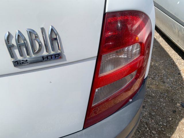 bontott SKODA FABIA I Jobb Hátsó Lámpa