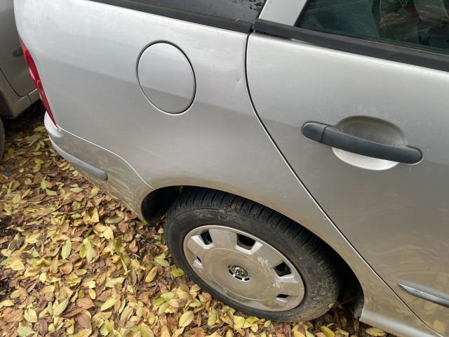 bontott SKODA FABIA I Jobb hátsó Sárvédő