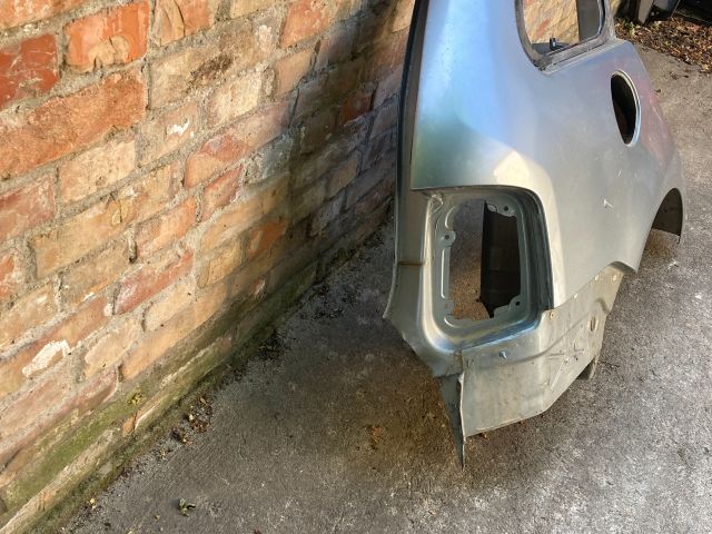 bontott SKODA FABIA I Jobb hátsó Sárvédő