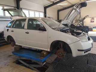 bontott SKODA FABIA I Jobb hátsó Vízlehúzó Gumicsík