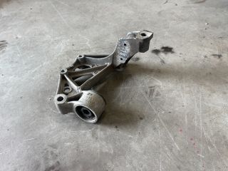 bontott SKODA FABIA I Jobb Lengőkar Tartó