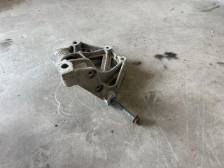 bontott SKODA FABIA I Jobb Lengőkar Tartó