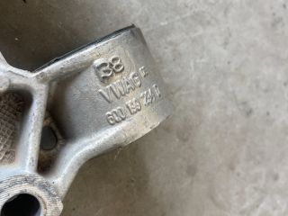 bontott SKODA FABIA I Jobb Lengőkar Tartó