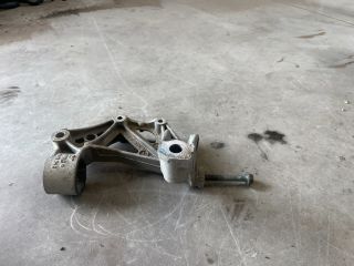 bontott SKODA FABIA I Jobb Lengőkar Tartó