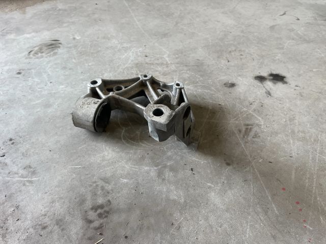 bontott SKODA FABIA I Jobb Lengőkar Tartó