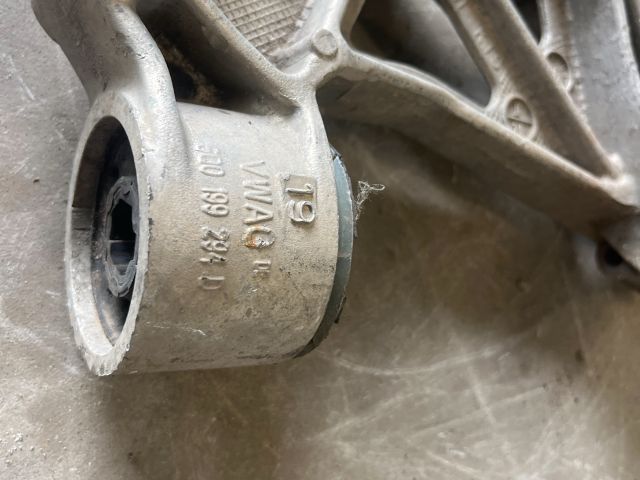 bontott SKODA FABIA I Jobb Lengőkar Tartó