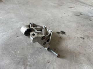 bontott SKODA FABIA I Jobb Lengőkar Tartó