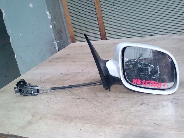 bontott SKODA FABIA I Jobb Visszapillantó Tükör (Mechanikus)