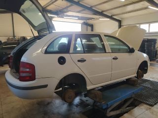 bontott SKODA FABIA I Középkonzol Keret