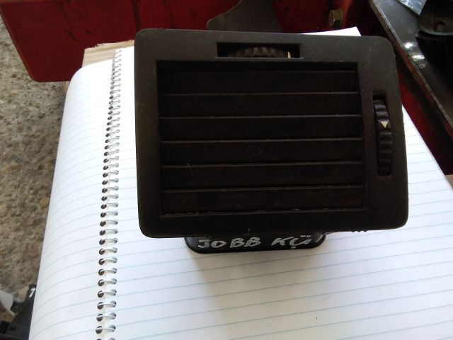 bontott SKODA FABIA I Középső Jobb Szellőző