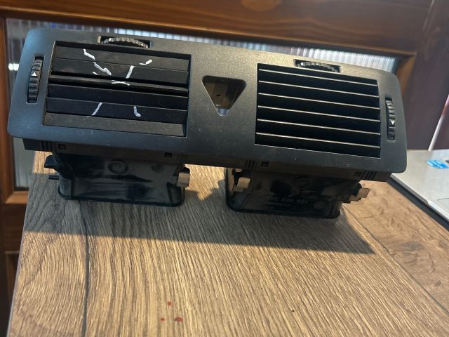 bontott SKODA FABIA I Középső Szellőző