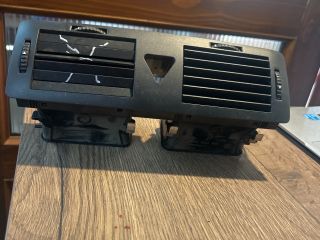 bontott SKODA FABIA I Középső Szellőző