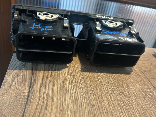 bontott SKODA FABIA I Középső Szellőző