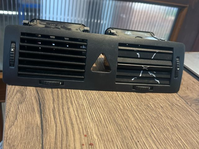 bontott SKODA FABIA I Középső Szellőző