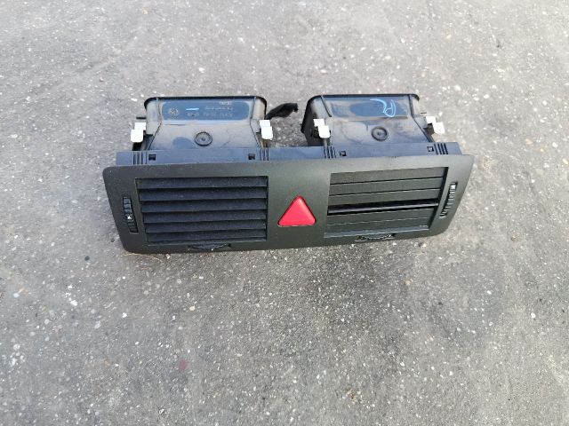 bontott SKODA FABIA I Középső Szellőző