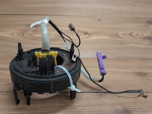 bontott SKODA FABIA I Légzsák Átvezető Szalagkábel