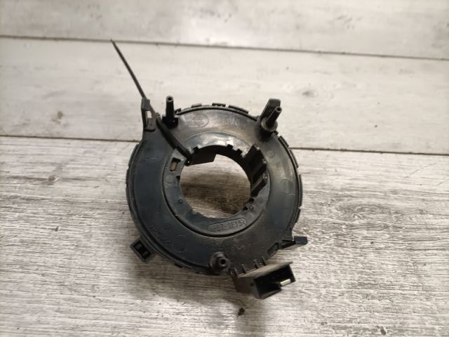 bontott SKODA FABIA I Légzsák Átvezető Szalagkábel