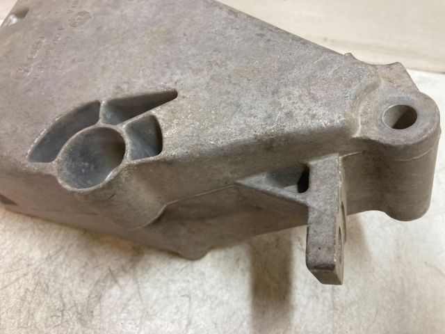 bontott SKODA FABIA I Motor Tartó Bak (Fém)