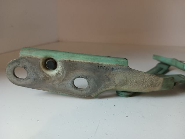 bontott SKODA FABIA I Motorháztető Jobb Zsanér