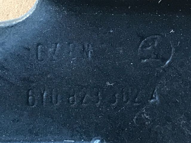 bontott SKODA FABIA I Motorháztető Jobb Zsanér