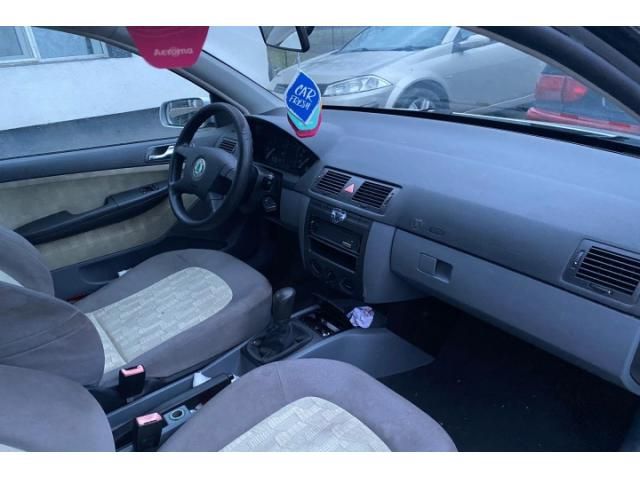 bontott SKODA FABIA I Motorháztető Kitámasztó Rúd