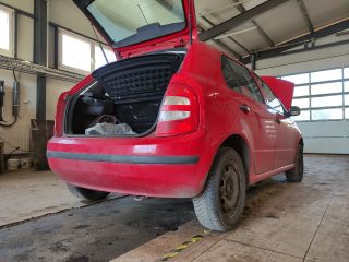 bontott SKODA FABIA I Motorháztető Nyitó Kar / Gomb