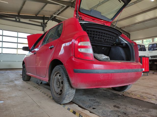 bontott SKODA FABIA I Motorháztető Nyitó Kar / Gomb