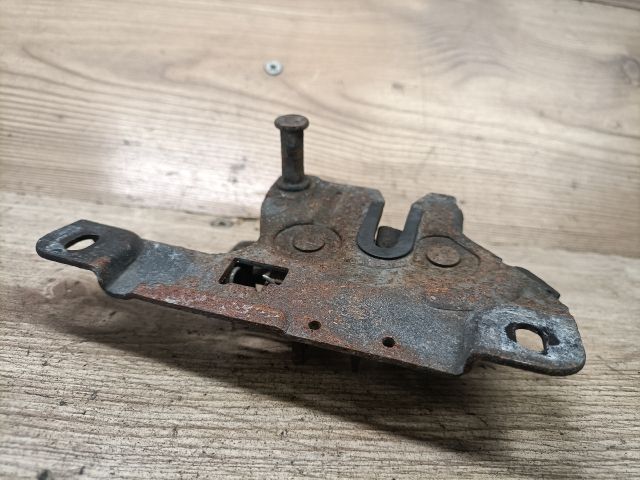 bontott SKODA FABIA I Motorháztető Zárszerkezet