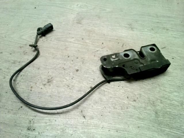 bontott SKODA FABIA I Motorháztető Zárszerkezet