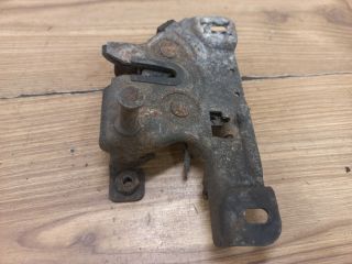 bontott SKODA FABIA I Motorháztető Zárszerkezet