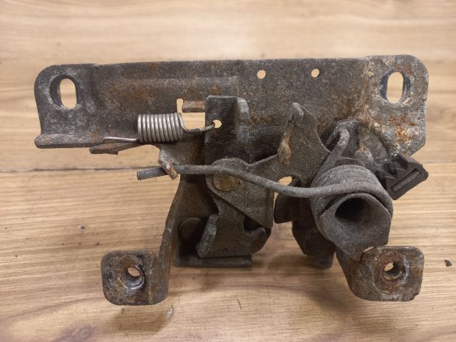 bontott SKODA FABIA I Motorháztető Zárszerkezet