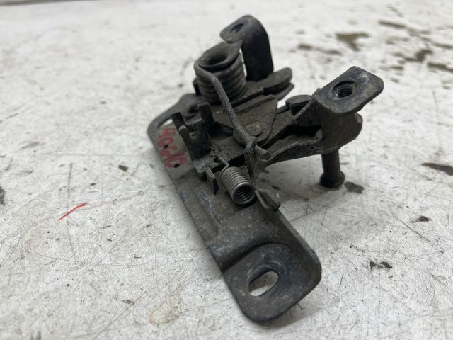 bontott SKODA FABIA I Motorháztető Zárszerkezet