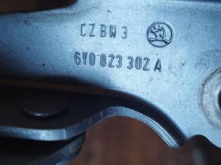 bontott SKODA FABIA I Motorháztető Zsanér Pár