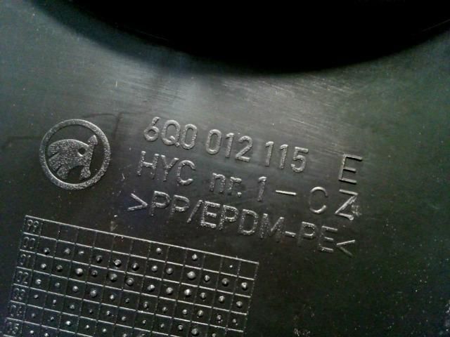 bontott SKODA FABIA I Pótkerék Szerszámtartó