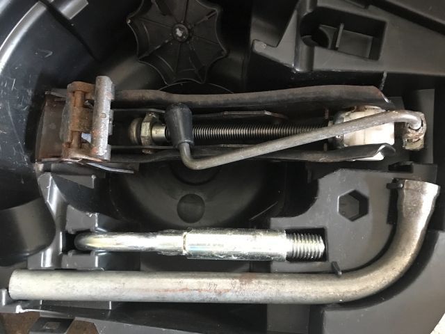 bontott SKODA FABIA I Pótkerék Szerszámtartó