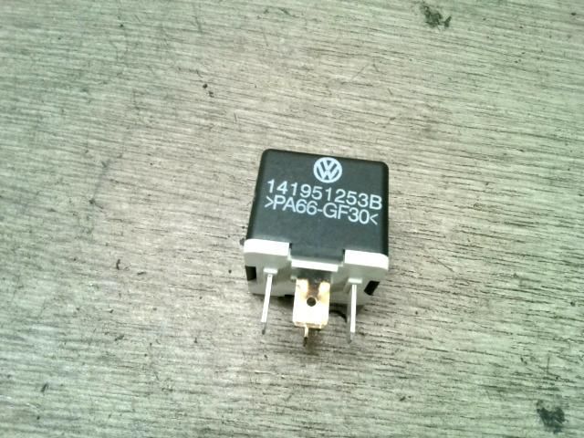 bontott SKODA FABIA I Relé