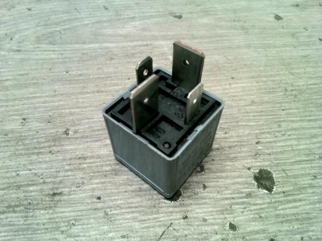 bontott SKODA FABIA I Relé