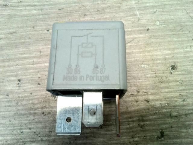 bontott SKODA FABIA I Relé