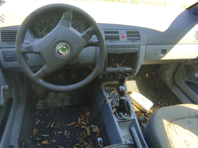 bontott SKODA FABIA I Tetőkárpit