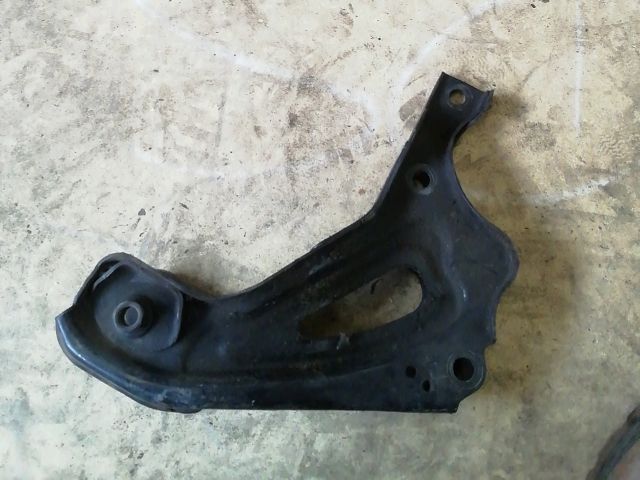 bontott SKODA FABIA I Váltó Tartó Bak (Pozíciófüggetlen)