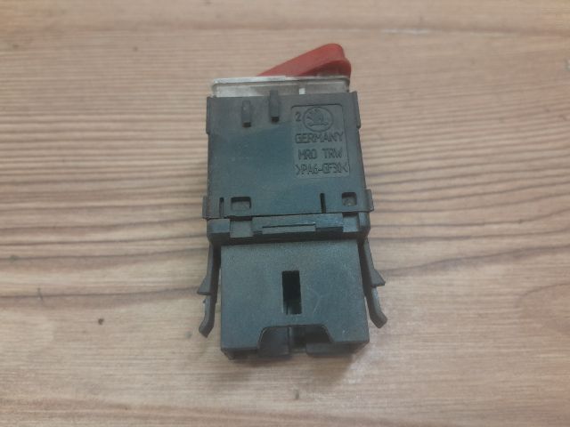 bontott SKODA FABIA I Vészvillogó Kapcsoló